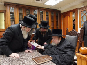 BELZER REBBE SHLITA ENDORSES MATANAS L'EVYONIM